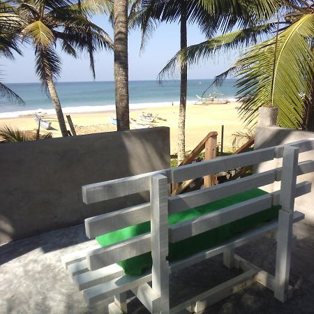 Uma Beach Home Bussa Kültér fotó