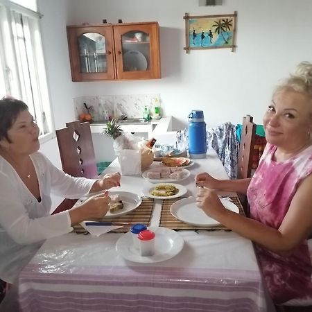 Uma Beach Home Bussa Kültér fotó