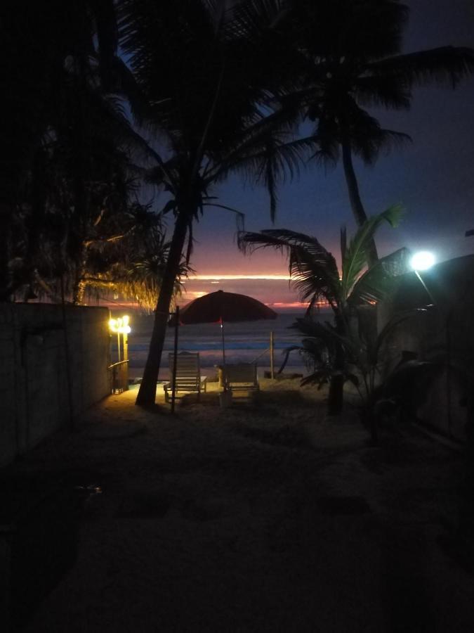 Uma Beach Home Bussa Kültér fotó