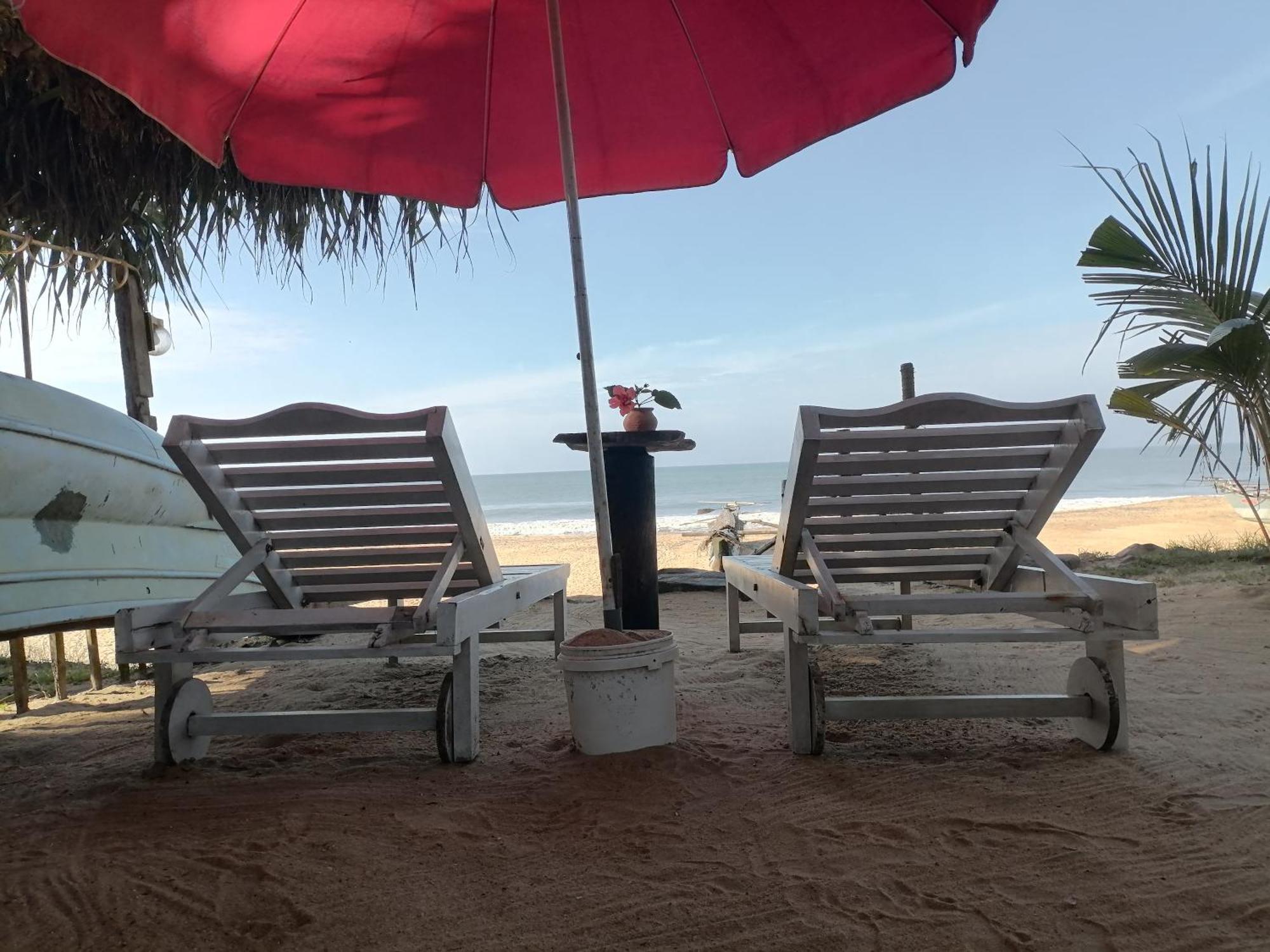 Uma Beach Home Bussa Kültér fotó